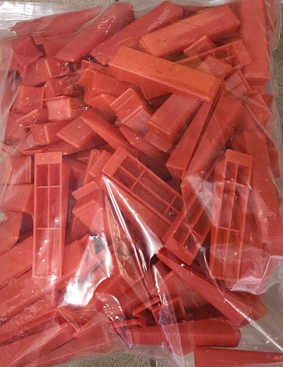 Tile Levelling Wedges Red
