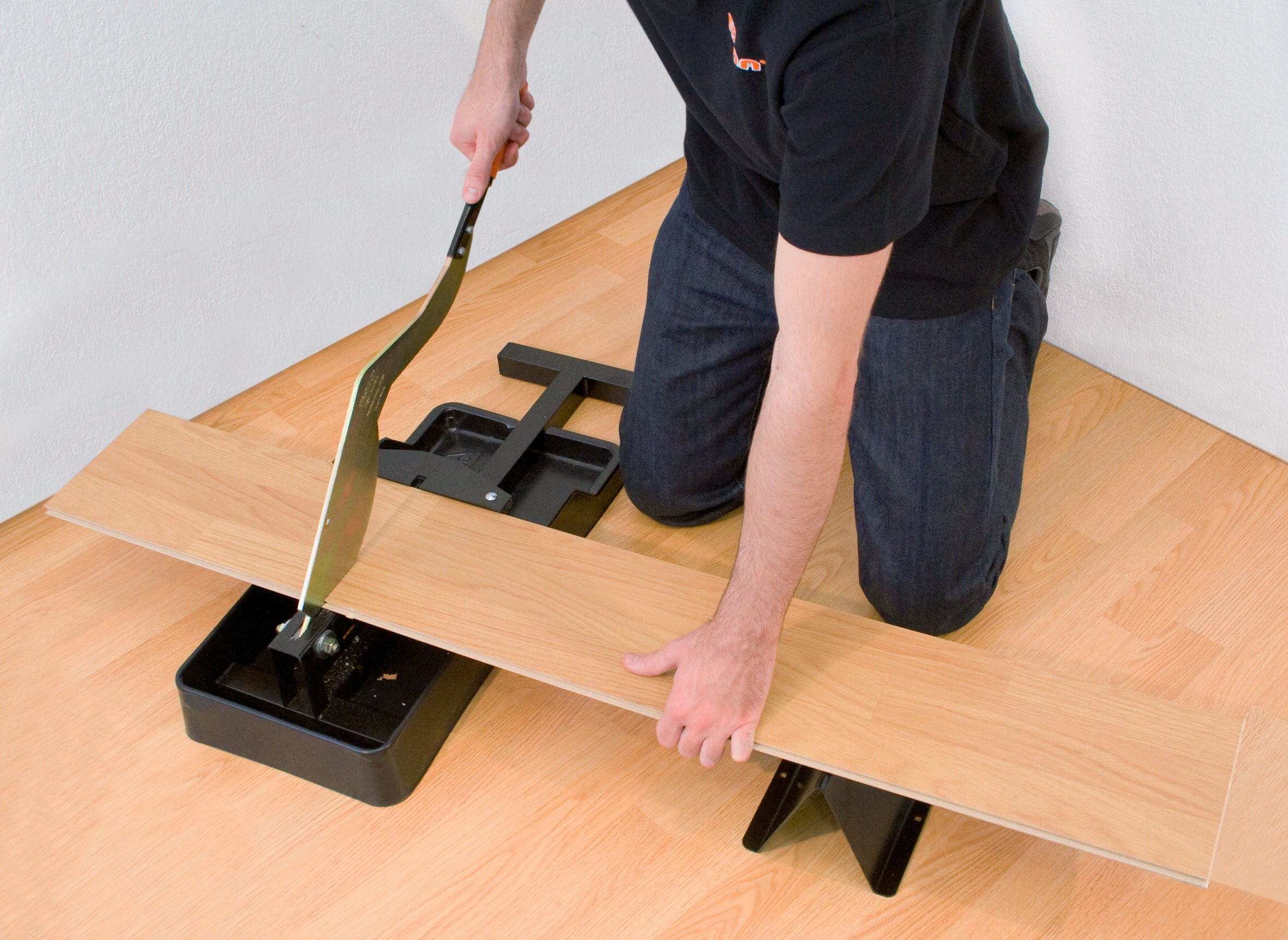 B.A.T. Pro Laminate & Vinyl Flooring Cutter